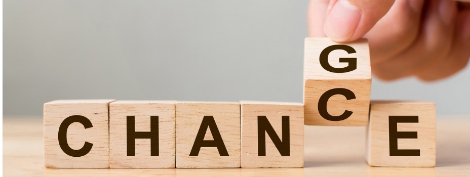 hand_flip_wooden_cube_with_word_change_to_chance_personal_development_picture_id871196052.jpg