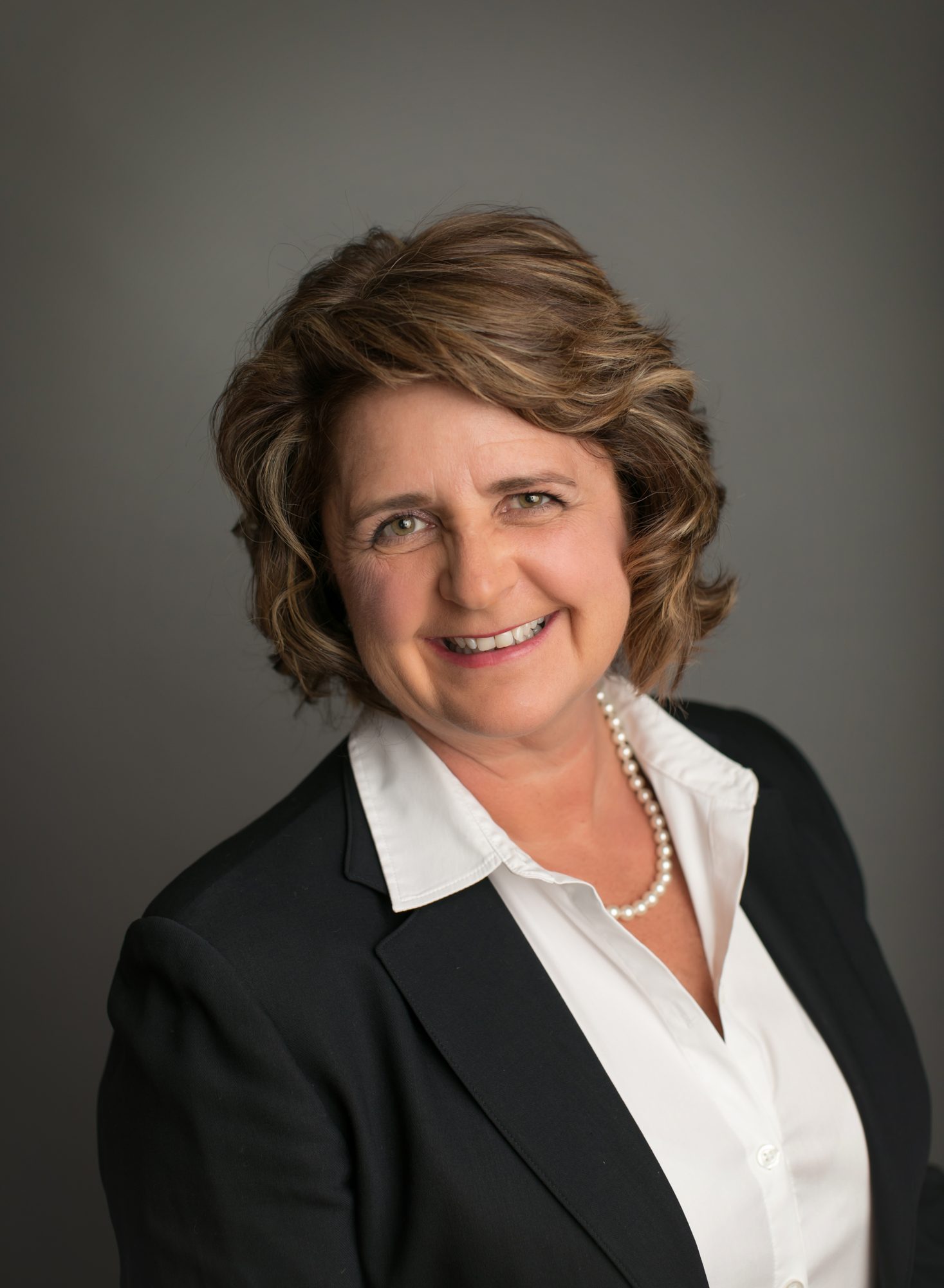 Grant_SmithLinda_f.jpg